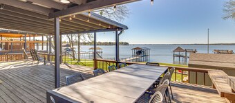 Gorgeous Lakefront Home w/ Private Dock & Deck