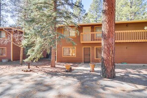 Apartment (3 Bedrooms) | Interior - Hike, Fish & Golf! Unit 3 Mi to Woodland Lake Park (Pinetop)