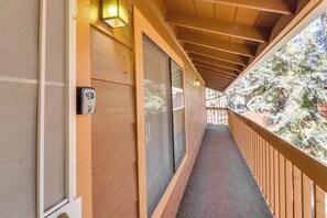 Apartment (3 Bedrooms) | Interior - Hike, Fish & Golf! Unit 3 Mi to Woodland Lake Park (Pinetop)