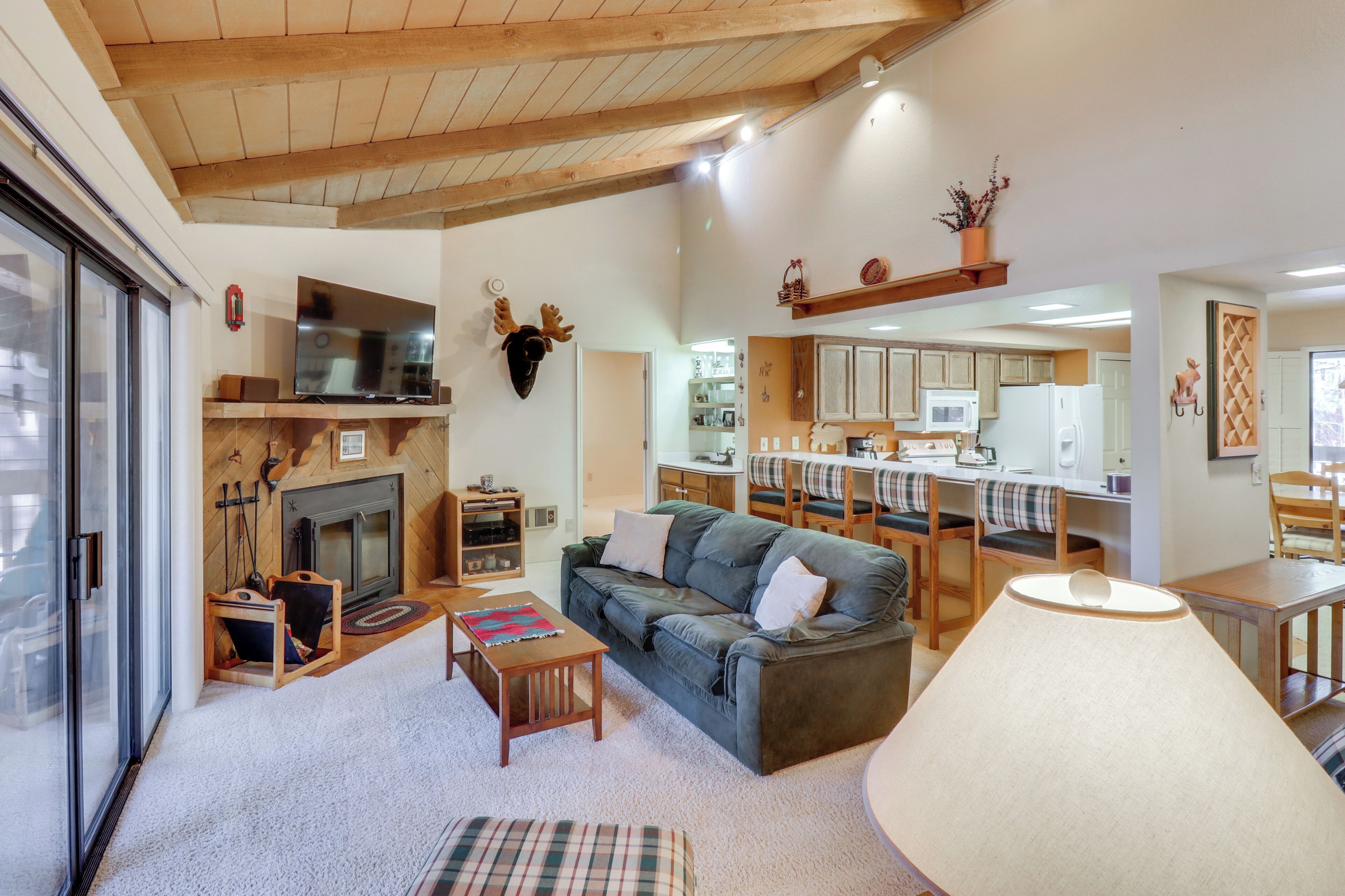 Apartment (3 Bedrooms) | Front of property