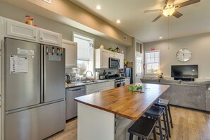 House (3 Bedrooms) | Interior - Fish, Hike & More! Quiet Escape at 'kelly's House' (Richland)