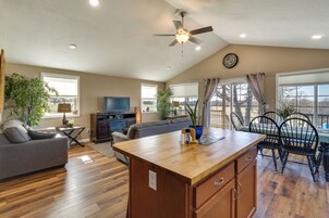 Casa (2 Bedrooms) | Interior