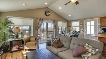 Rumah (2 Bedrooms) | Interior