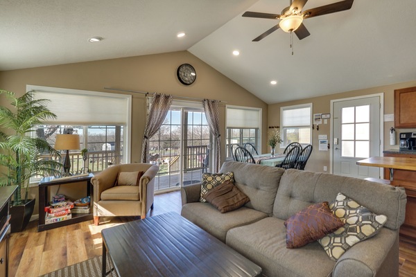 House (2 Bedrooms) | Interior