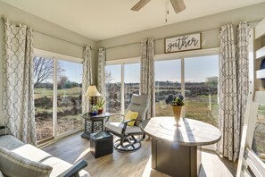 Apartment (1 Bedroom) | Interior - Peaceful Country Escape w/ Sunroom in Richland (Richland)