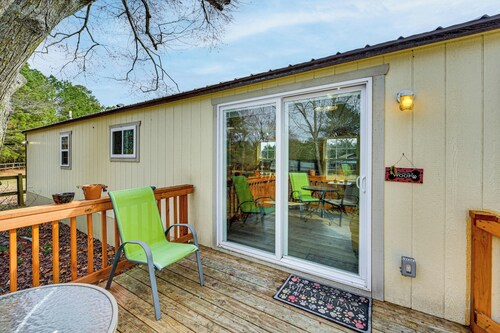 Gateway to Golf Capital! Carthage Escape w/ Pool