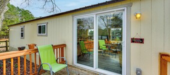 Gateway to Golf Capital! Carthage Escape w/ Pool