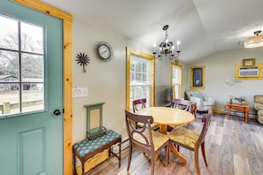 House (1 Bedroom) | Interior