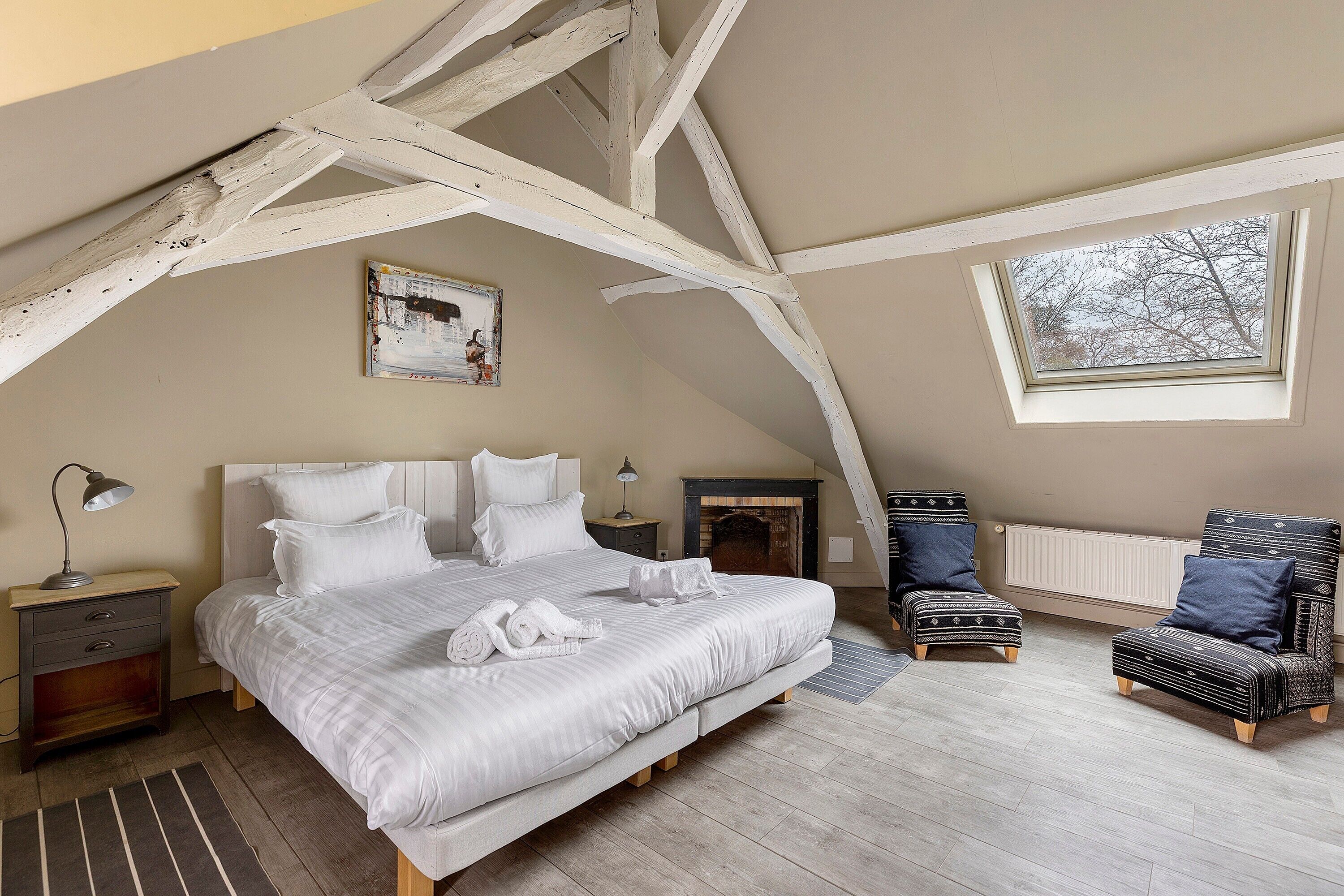 4 chambres, fer et planche à repasser, Wi-Fi, draps fournis