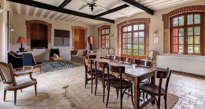 Les Ecuries - Domaine de la TrigaliÚre avec piscine partagée