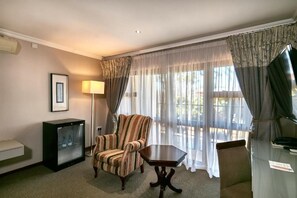 Living area - Golden Crystal Hotel (Gaborone)