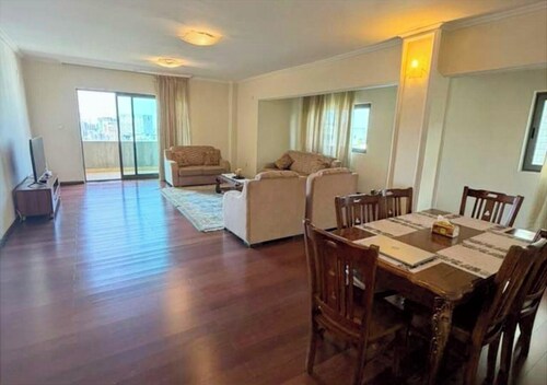 Luxury Oasis: 2-bedroom apartment w/ downtown city views