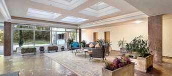 Apartamento "Forest Elegance" con vistas a la montaña, balcón y wifi