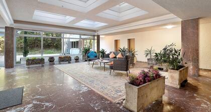 Apartment “Forest Elegance” with Mountain View, Balcony and Wi-Fi