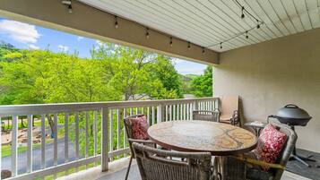 Condo, 4 Bedrooms | Outdoor dining