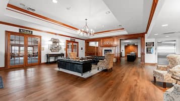 Condo, 4 Bedrooms | Interior