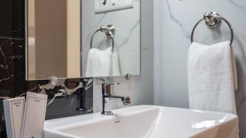 Luxury Villa, Garden View | Bathroom