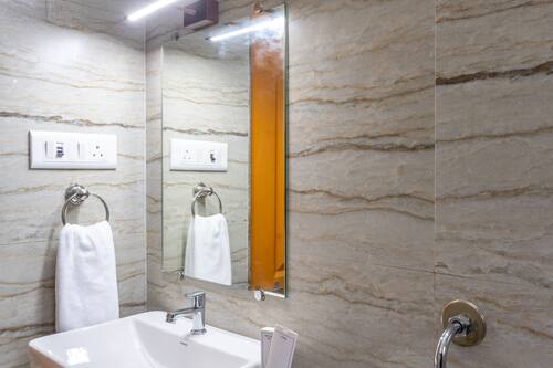 Luxury Villa, Garden View | Bathroom