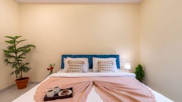 Luxury Villa, Garden View | Iron/ironing board, free WiFi