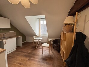 Interior - Comfortable, bright T2 apartment in a new residence in the heart of town (Autun)