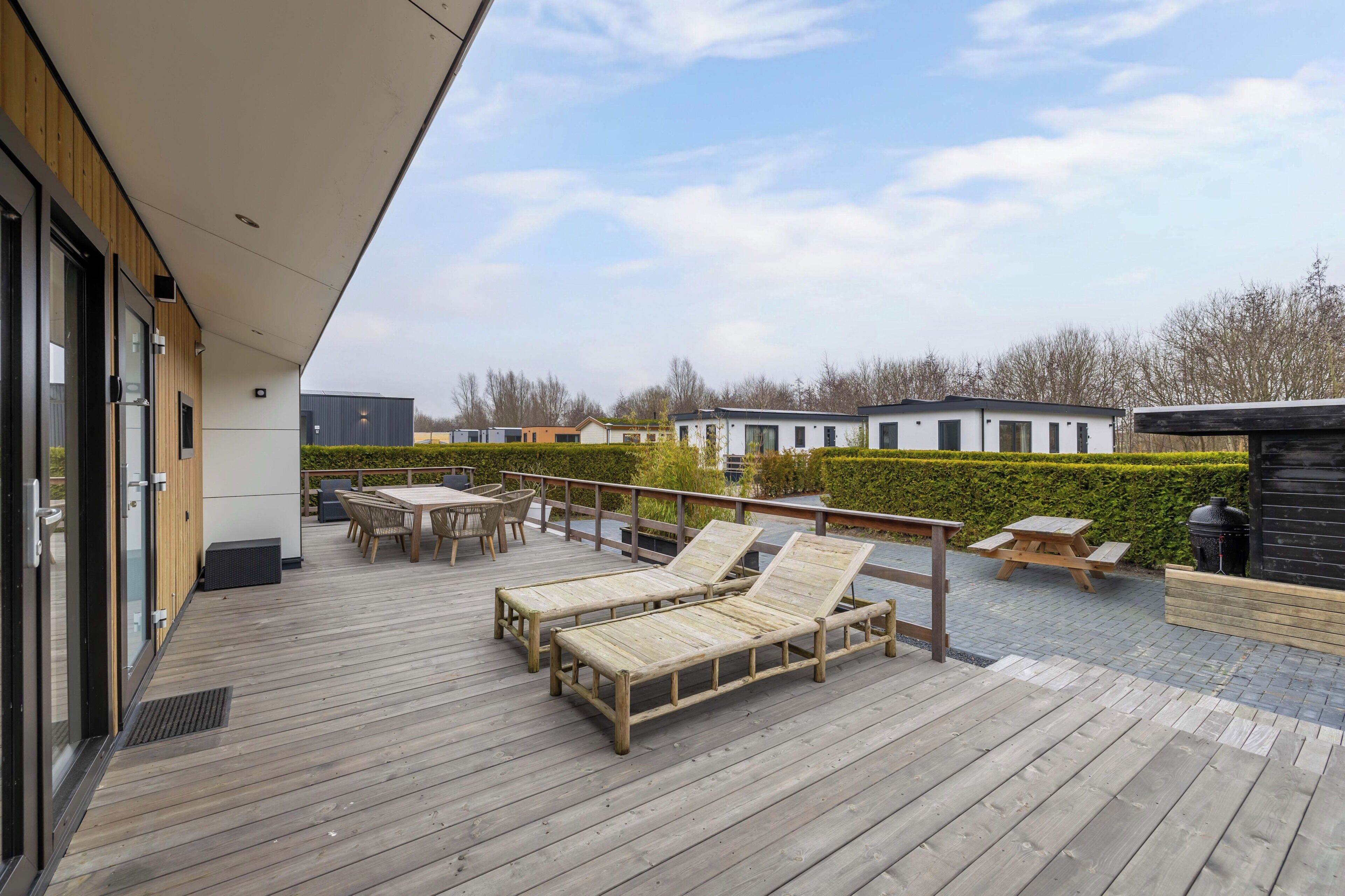 Deluxe Chalet | Outdoor dining