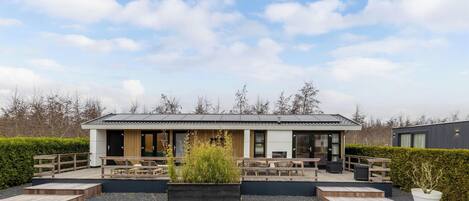 Deluxe Chalet | Terrace/patio