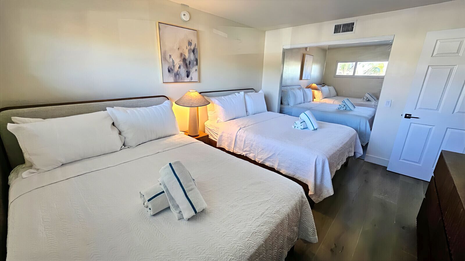 1 多间卧室、熨斗/熨衣板、WiFi、床单