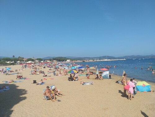 Apartment T2 cabin, terrace, sea and harbor view, 100 meters from the beach