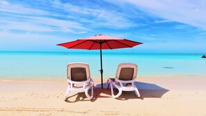 Beach nearby - Alta Bella Villa & Nordic Spa - 5 Bdr Oceanfront Estate (Chalk Sound)