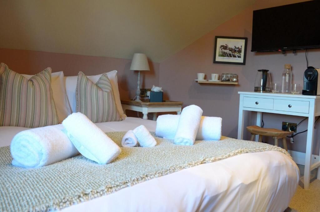 Dubbelrum - utsikt mot trädgården