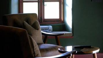 Suite superior, vistas al jardín | Interior