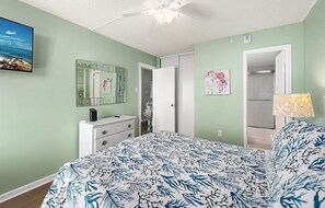 Iron/ironing board, free WiFi - Watch Sunday fireworks at Northside Park From Your Balcony! (Ocean City)