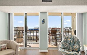 Interior - Watch Sunday fireworks at Northside Park From Your Balcony! (Ocean City)