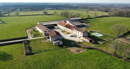 The Large La Bredanchère Cottage