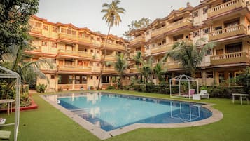 Apartment, 2 Bedrooms, Balcony | Pool