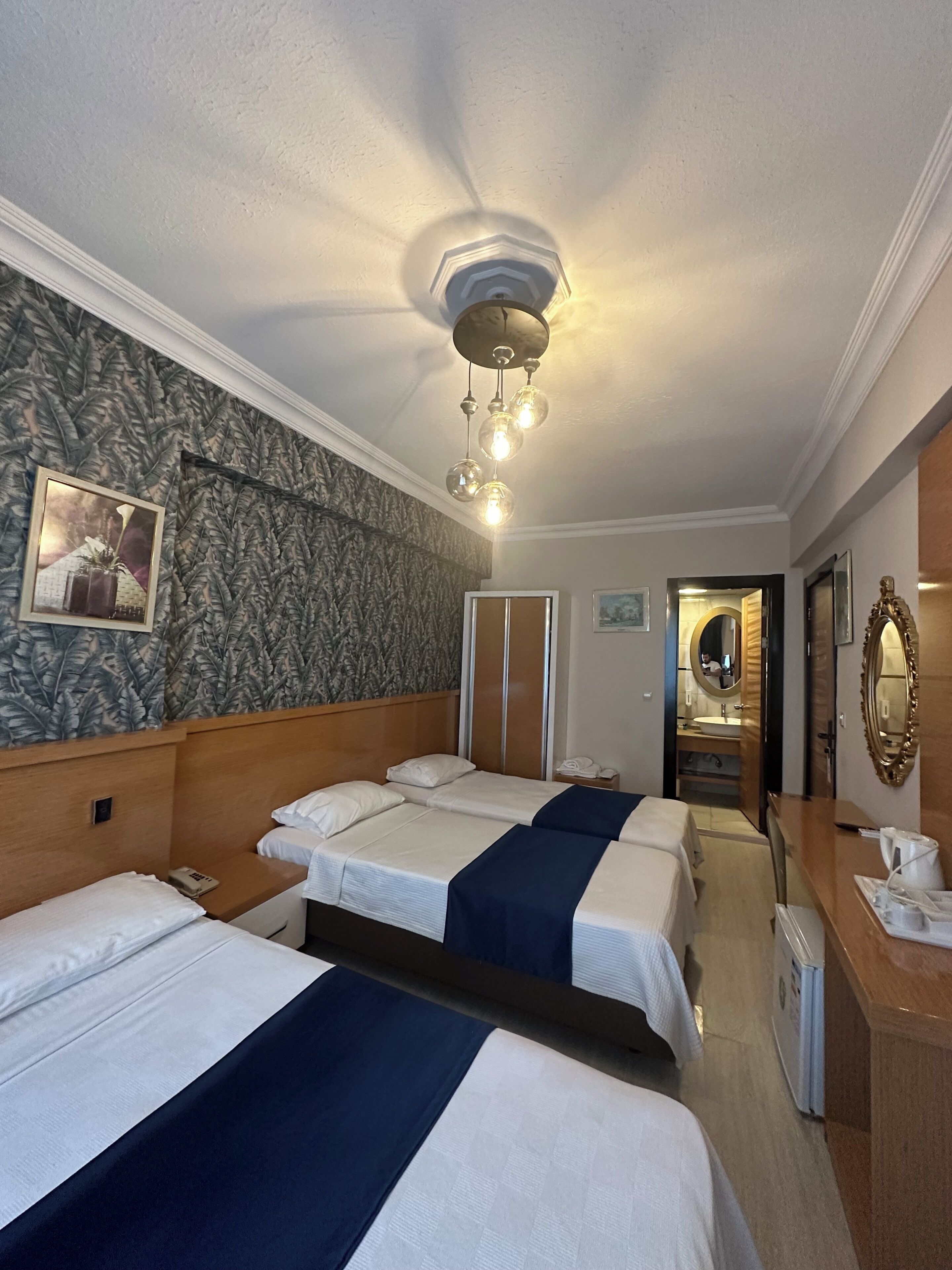 Quarto júnior, vista para o pátio | Roupas de cama premium, frigobar, cofres nos quartos