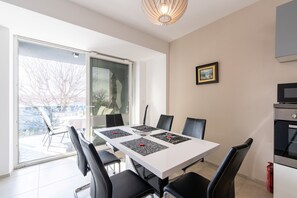 Dining - Comfortable Apartment Amore near Poreč with Balcony for 4 Guests (Kufci)