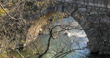 Casa da Azenha au Bord de la RiviĂšre Ovil