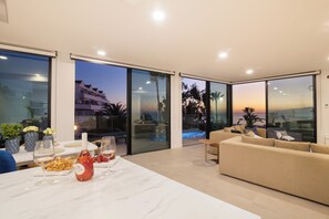 Dining - Lux 250 m NEW F Villa with heated pool, ocean view (Costa Adeje)