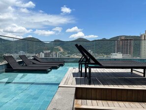 Pool - Apartment with Sea View • Comfort and Leisure in Itapema (Itapema)