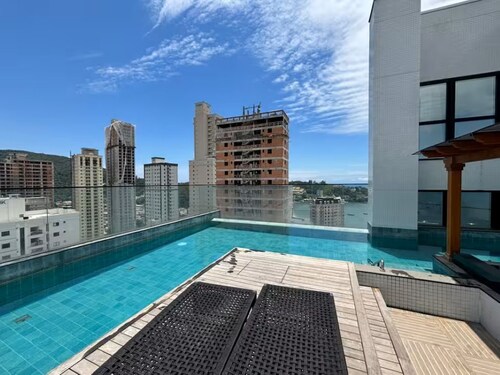 Studio apartment with ocean view for up to 3 people in Itapema.