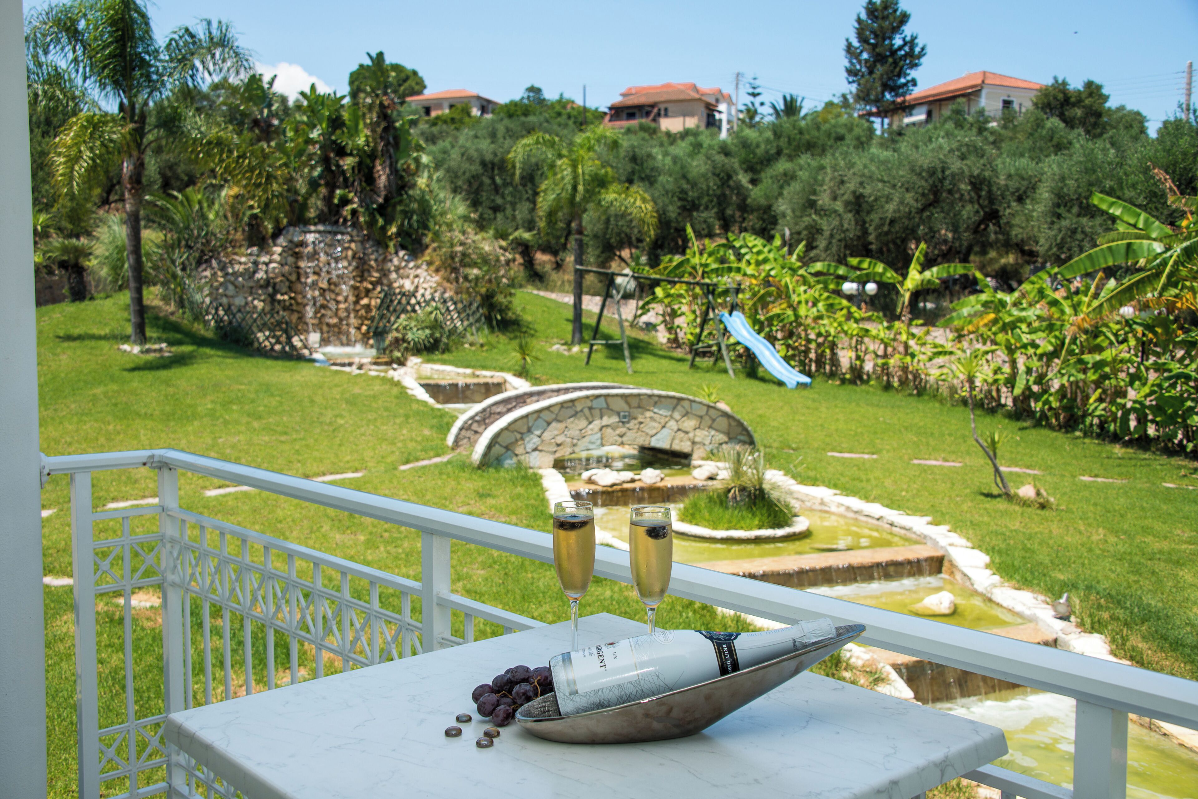 Standard-Apartment, Balkon, Poolblick | Ausblick vom Zimmer