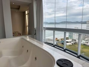 Interior - Duplex Penthouse with Hot Tub, BBQ and 4 Suites (Itapema)