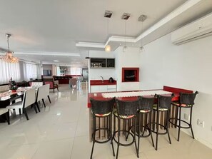 Dining - Duplex Penthouse with Hot Tub, BBQ and 4 Suites (Itapema)