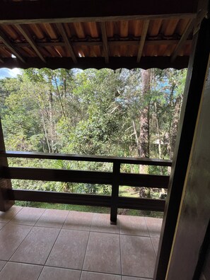 Familieleilighet, balkong, dalutsikt | Utsikt fra balkong