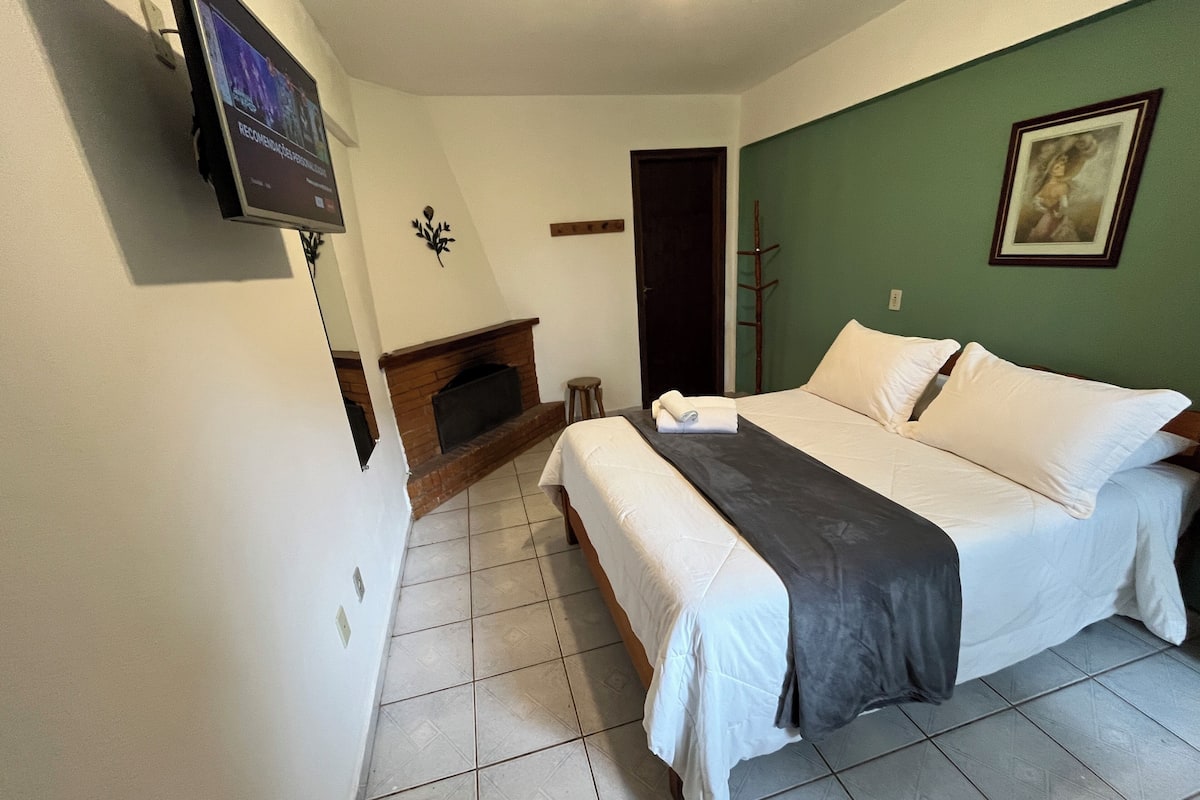 Comfort Double Room, Valley View | Capsule