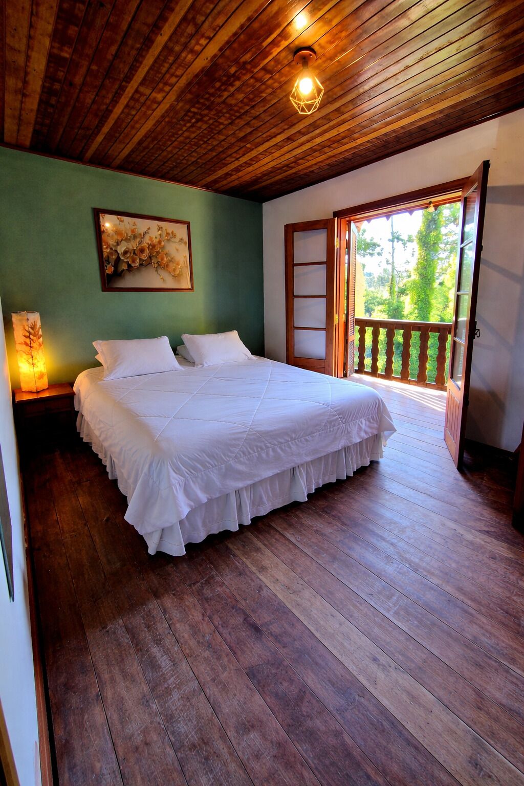 シャレー バルコニー ガーデンビュー | テレビ