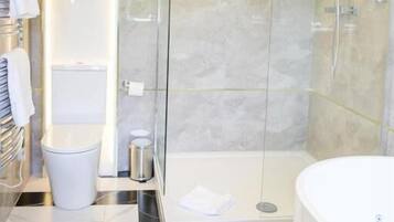 Junior-Suite, Gartenblick | Badezimmer