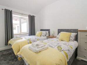 2 bedrooms, individually decorated, individually furnished, free WiFi - Victroneen Cottage (Whitehaven)