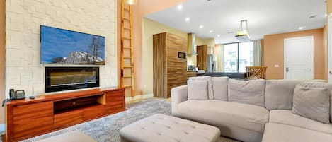 Biệt thự (4 Bedrooms) | Khu phòng khách